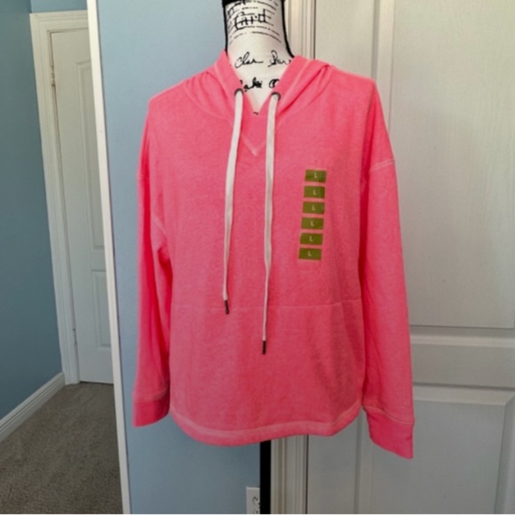 Steve Madden Tops - 🛍💥NEW WITH TAGS - NWT- Steve Madden Hoodie - New With Tags - Never Worn🎉🎉